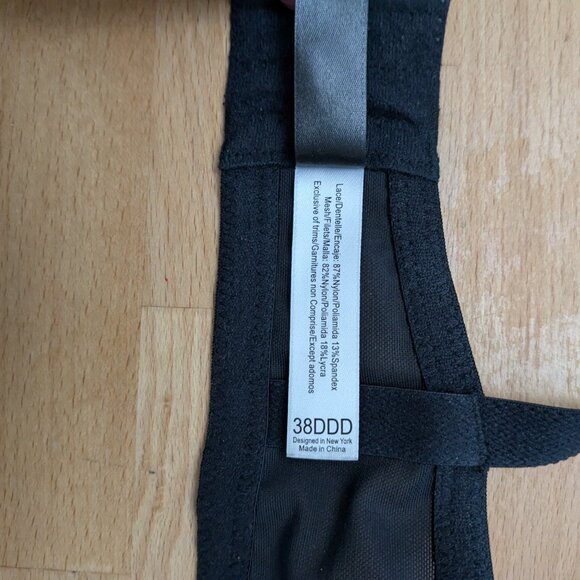 Adore Me 38DDD - Picture 4 of 5